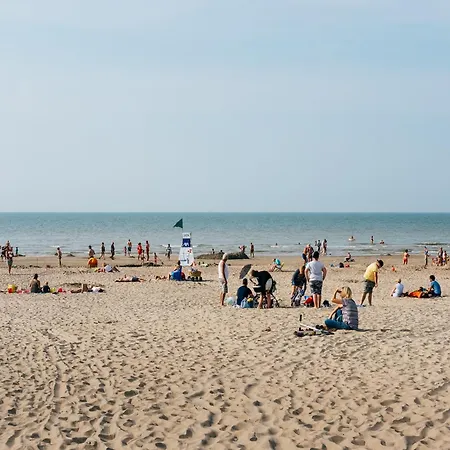 Prázdninový dům Coastal In Center, 400m From The Sea, Cleaning Included Koksijde