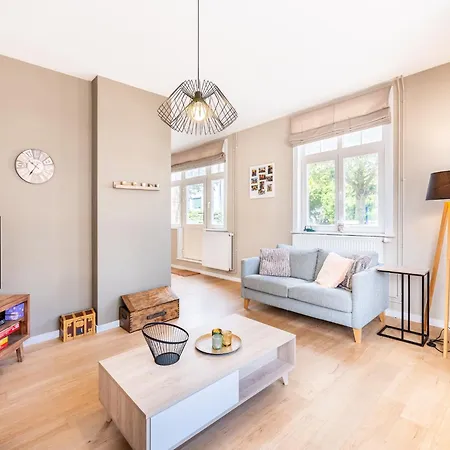 Renovated Near The Center And Beach, Cleaning Included Holiday home