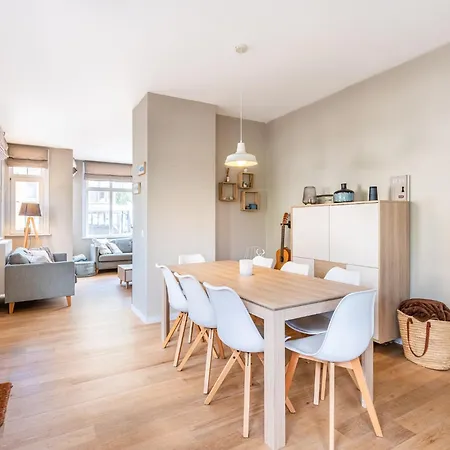 Renovated Near The Center And Beach, Cleaning Included Koksijde