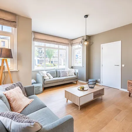 Renovated Near The Center And Beach, Cleaning Included Holiday home *