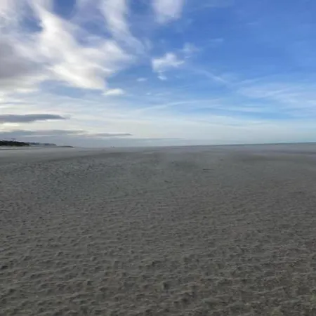 Coastal In Center, 400m From The Sea, Cleaning Included *